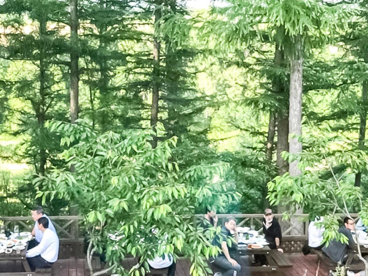 Ritz Garden Niji Guest House Biei Bagian luar foto